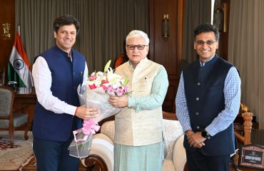06.04.2026 : President of Federation of Indian Chambers of Commerce and Industry (FICCI) Anant Goenka called on Governor Jishnu Dev Varma at Lok Bhavan, Mumbai. Chairperson of FICCI Maharashtra Shirish Barwale was also present.