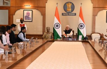 07.04.2026: CEO of MITRA Pravin Pardeshi called on the Governor of Maharashtra Jishnu Dev Varma made a presentation on 'Vision for Viksit Maharashtra @2047' and on 'Propelling Maharashtra's Universities to Global Leadership' at Lok Bhavan, Mumbai. He highlighted the steps that universities need to take to improve their ranking in the world and national ranking.