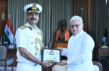 Additional Director General M. V. Pathak, PTM, TM, Coast Guard Commander (Western Seaboard) meets Governor