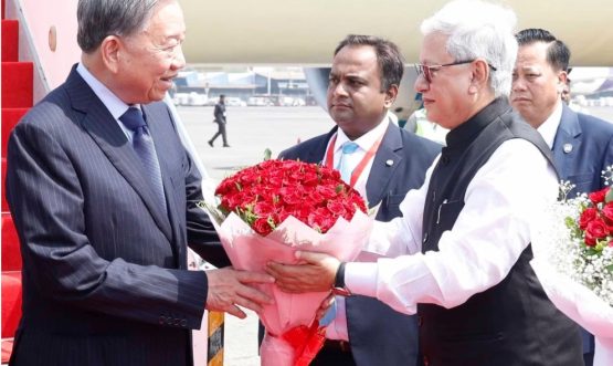 07.05.2026 : Vietnamese President arrives in Mumbai; is welcomed by Governor, CM