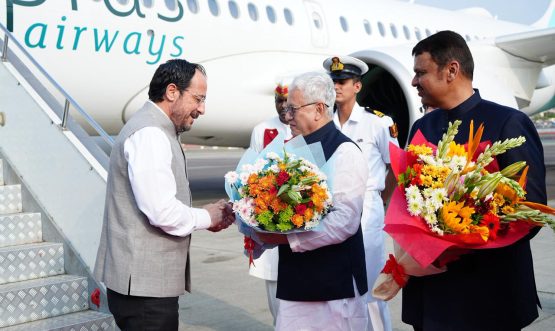 20.05.2026:  सायप्रस प्रजासत्ताकाचे राष्ट्राध्यक्ष निकोस क्रिस्टोडोलिडेस यांचे आज मुंबईच्या छत्रपती शिवाजी महाराज आंतरराष्ट्रीय विमानतळावर आगमन झाले. राज्यपाल जिष्णु देव वर्मा, मुख्यमंत्री देवेंद्र फडणवीस व राजशिष्टाचार मंत्री जयकुमार रावल यांनी त्यांचे स्वागत केले.
