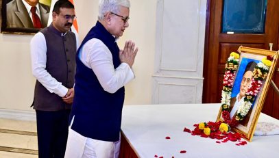 28.05.2025 : Governor pays tributes to Savarkar on birth anniversary