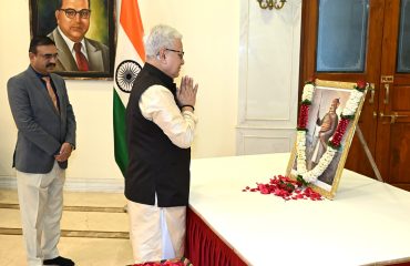 17.06.2026: Maharashtra Governor Jishnu Dev Varma offered floral tributes to the portrait of Maharana Pratap Singh on the occasion of his Birth Anniversary at Lok Bhavan, Mumbai. Secretary to the Governor Dr. Prashant Narnaware, Joint Secretary S. Ramamoorthy, Comptroller of the Governor’s Households Dr. Nishikant Deshpande, staff and officers of Lok Bhavan and State police were present.