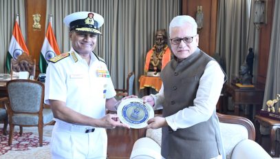 15.07.2026 : भारतीय नौसेनेचे नवनियुक्त प्रमुख ॲडमिरल कृष्णा स्वामीनाथन यांनी राज्यपाल जिष्णु देव वर्मा यांची लोकभवन, मुंबई येथे सदिच्छा भेट घेतली. यावेळी राज्यपालांनी ॲडमिरल स्वामीनाथन यांचे नौदल प्रमुखपदी नियुक्ती झाल्याबददल अभ‍िनंदन केले, तसेच स्मृती च‍िन्ह देऊन त्यांचा सत्कार केला.