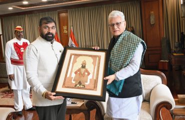 21.07.2026: The newly elected Deputy Chairman of Maharashtra Legislative Council Sachin Ahir called on Maharashtra Governor Jishnu Dev Varma at Lok Bhavan, Mumbai. This was a courtesy meeting.