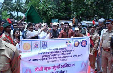 29.07.2026: Maharashtra Governor Jishnu Dev Varma joined by veteran actor Rakesh Bedi and TV and film personality Shiv Thakre today led a 'TB-Free Mumbai' Awareness Rally at Chembur Mumbai. The Rally involving hundreds of volunteers of National Service Scheme passed through the populous areas of Chembur carrying the message of making Mumbai TB free. The Rally was organised at the instance of Maharashtra Lok Bhavan as part of the TB Free Mumbai campaign.  
The programme was jointly organised by the National Service Scheme Cell of the University of Mumbai, Sree Narayan Guru College of Commerce, Chembur, the Brihanmumbai Municipal Corporation (BMC) and the Bhamla Foundation. Vice-Chancellor of the University of Mumbai Dr. Ravindra Kulkarni, General Secretary of the Sree Narayan Mandir Samiti O. K. Prasad, Secretary to the Governor Dr. Prashant Narnaware, Joint Secretary S. Ramamoorthy, President of the Bhamla Foundation Asif Bhamla, Principal of the College Dr. Jayashree Venkatachalam, and NSS Cell OSD Dr. Sushil Shinde were present.