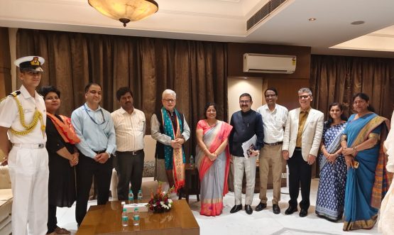 04.09.2026 : महाराष्ट्र सदनातील भव्य गणेशोत्सवाचे राज्यपालांना निमंत्रण