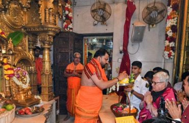 15.09.2026: राज्यपाल जिष्णु देव वर्मा यांनी आज गणेशोत्सवानिमित्त मुंबईतील प्रसिद्ध सिद्धिविनायक मंदिरात जाऊन श्री सिद्धिविनायकाचे दर्शन घेतले