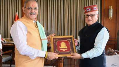Governor of Himachal Pradesh Kavinder Gupta meets Governor Varma