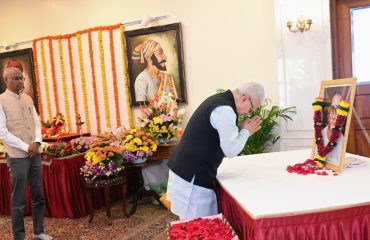 17.09.2026:  Maharashtra Governor Jishnu Dev Varma offered floral tributes to the portrait of Prabodhankar Thackeray on the occasion of his Birth Anniversary at Lok Bhavan Mumbai.