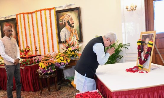 17.09.2026:  Maharashtra Governor Jishnu Dev Varma offered floral tributes to the portrait of Prabodhankar Thackeray on the occasion of his Birth Anniversary at Lok Bhavan Mumbai.