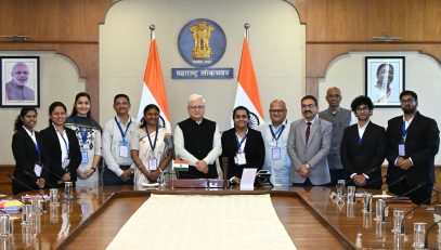 24.09.2026: Maharashtra Governor Jishnu Dev Varma today interacted with a group of 12 law student interns from across the State undergoing six weeks internship with the Law and Judiciary Department of Government of Maharashtra who called on him at Lok Bhavan, Mumbai. The Governor complimented the Government for starting such an internship programme for law students. Secretary (Legislation) Supriya Dhaware apprised the Governor about the Law and Legislation Internship of the Government.