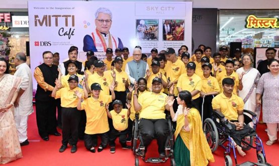 बोरिवली येथील ओबेरॉय स्कायसिटी मॉलमध्ये दिव्यांगांच्या 'मिट्टी कॅफे'चे उदघाटन