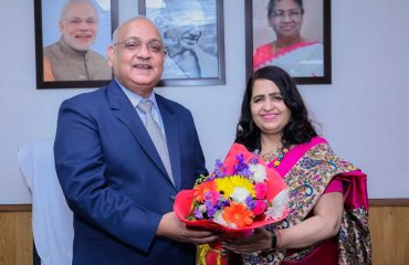 Welcome of Hon’ble Mr. Justice (Retd.) Dinesh Maheshwari by the Member Secretary