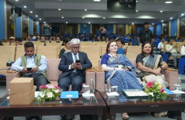16.08.2026 को भारत की 23वीं कानून आयोग और राष्ट्रीय विधि विश्वविद्यालय, जोधपुर के बीच सहयोग के लिए समझौता ज्ञापन (MoU) पर हस्ताक्षर (2)
