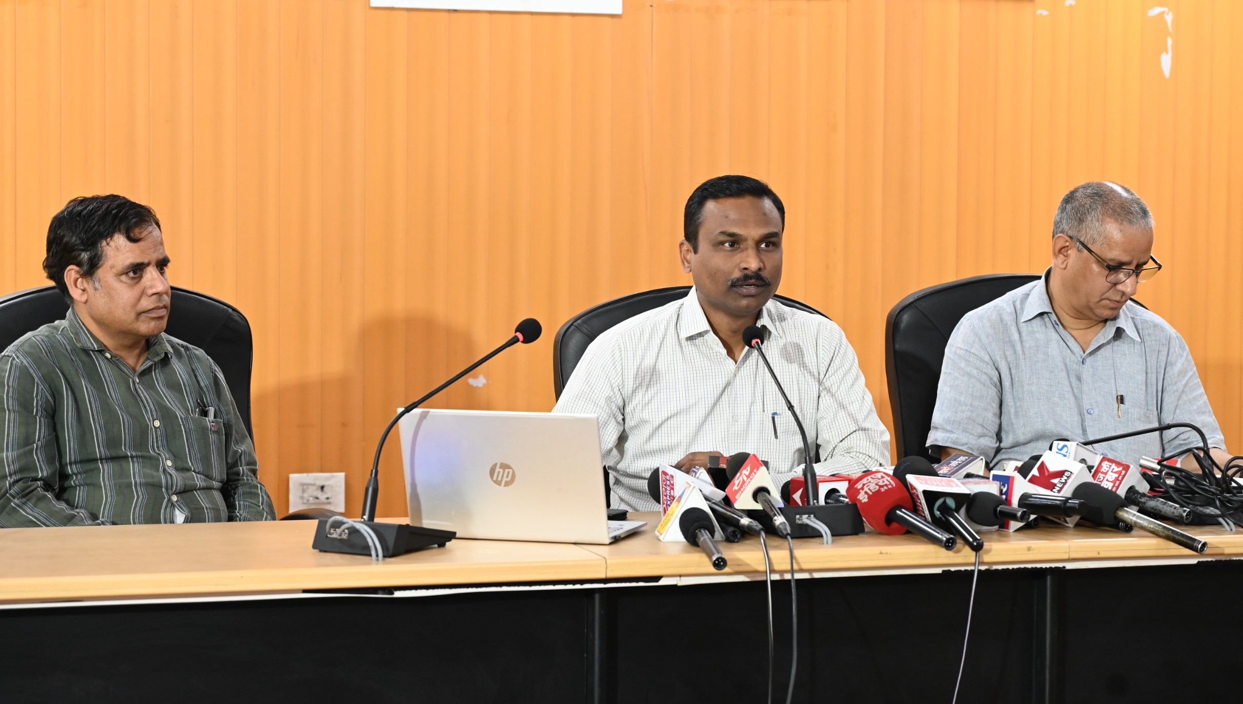 SIR 2026 to begin in Uttarakhand from 29 May. BLOs to conduct door-to-door voter survey from 8 June to 7 July 2026