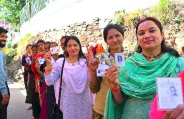 Line of women during voting in Loksabha 2024
