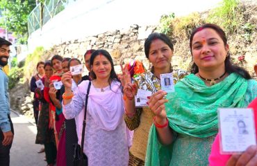 Line of women during voting in Loksabha 2024