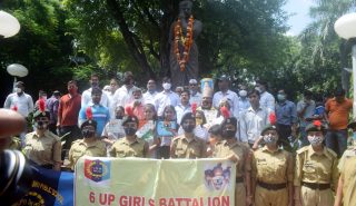 मंडलायुक्त ने अमर शहीद चंद्रशेखर आजाद जी की 115 वीं जयंती के अवसर पर उन्हें नमन किया