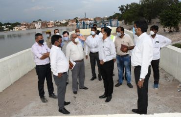 मंडलायुक्त का बाढ़ प्रभावित क्षेत्र का भ्रमण