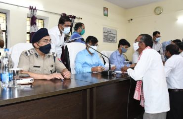तहसील करछना में संपूर्ण समाधान दिवस के उपलक्ष पर मंडलायुक्त श्री संजय गोयल