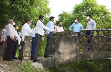 Divisional Commissioner inspected the tourist spot Triveni Pushp at Arail