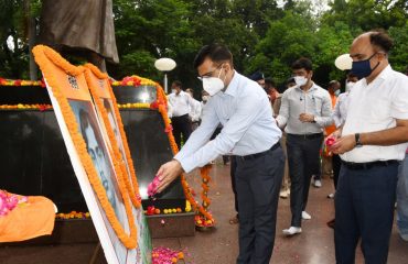 अमृत महोत्सव, चौरी-चौरा शताब्दी महोत्सव तथा काकोरी ट्रेन एक्शन कार्यक्रम का भव्य आयोजन  संपन्न हुआ