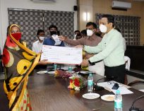 Distribution of Certificates to PM Svanidhi Yojna Beneficieries;?>