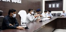 Meeting regarding Strengthening of Infrastructure Facilities with respect to Mahakumbh-2025;?>