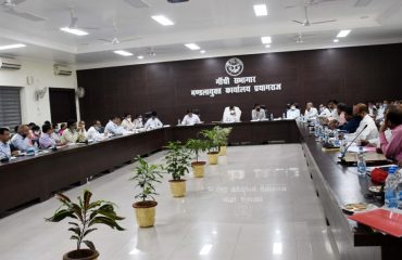 Divisional Commissioner reviewed Progress of Non-tax, Revenue Collection and of Development Works on Priority