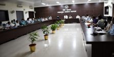Meeting regarding Strengthening of Infrastructure Facilities with respect to Mahakumbh-2025;?>