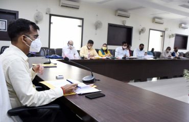 मंडलायुक्त की अध्यक्षता में मंडलीय सड़क सुरक्षा समिति की बैठक