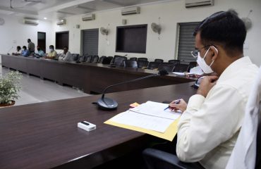 मंडलायुक्त की अध्यक्षता में मंडलीय सड़क सुरक्षा समिति की बैठक