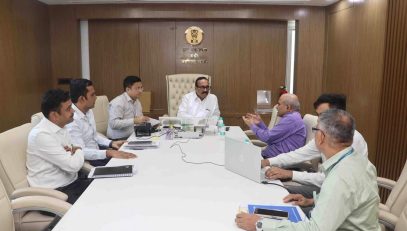 ओबीसी महामंडळाची आढावा बैठक