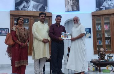 Pustak Vimochan in Mukhey Sevak Sadan By Sant