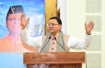 Chief minister addressing Meeting and Guiding the team