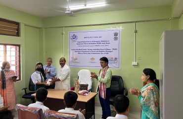 Smart Phone distribution by Honorable Union Minister of Social Justice and Empowerment