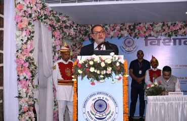 Hon'ble Mr. Justice Gurmeet Singh Sandhawalia, Hon'ble Chief Justice, High Court of Himachal Pradesh, and Patron-in-Chief, HPSLSA addressing the gathering during the Mega Legal Literacy Camp