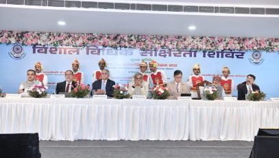 विशाल विधिक साक्षरता शिविर के दौरान माननीय गणमान्य अतिथि