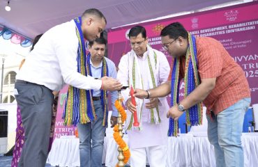 Lamp Lighting Ceremony by distinguished guests