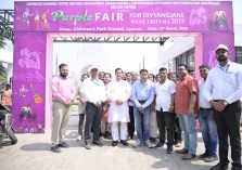 Group phto with Chief Guest;?>