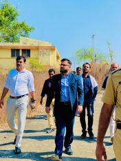 प्रा. आ. केंद्र वडवणी भेट