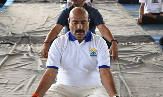 On the occasion of International Yoga Day, Hon’ble Union Minister Dr. Virendra Kumar is seen meditating at the Yoga programme held at Kanha Shanti Vanam in Ranga Reddy district.