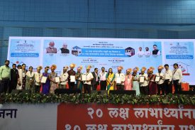 २० लक्ष लाभार्थ्यांना मंजुरी पत्र वितरण
