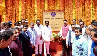 Chief Minister Devendra Fadnavis performed the worship of Chhatrapati Shivaji Maharaj's statue and conducted the Shri Shiv Aarti at Fort Rajkot, Sindhudurg.