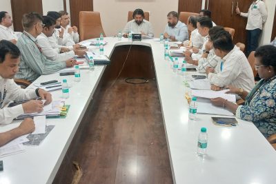 Hon’ble Minister reviewed the land acquisition status of 92 encroached acres in Mouje Tandala and discussed necessary remedial measures.