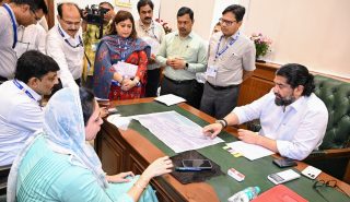 Hon’ble PWD Minister Shivendrasinhraje Bhosale Proposes SRA Survey and Rehabilitation of Mankhurd Highway Residents