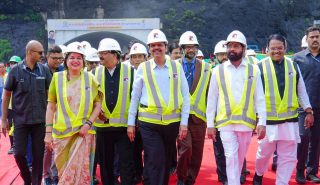 Hon’ble Chief Minister Shri Devendra Fadnavis and Hon’ble Deputy Chief Minister Shri Eknath Shinde Review Progress of Mumbai–Pune Missing Link Project