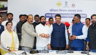 Launch of ‘Zebru – Road Safety Awareness Mascot’ at the hands of CM Devendra Fadnavis_2