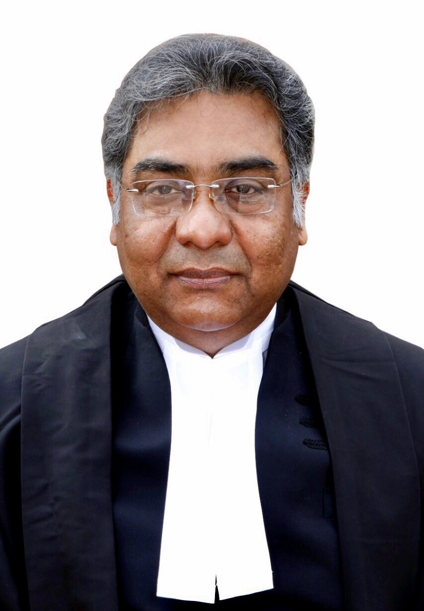माननीय न्यायाधिपति श्री मनिंदर मोहन श्रीवास्तव